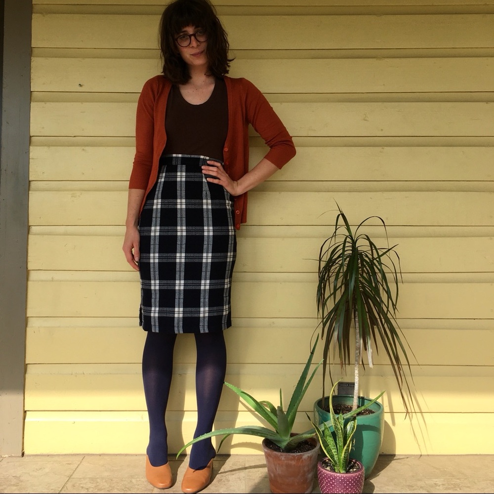 ModCloth Erudite Energy Plaid Pencil Skirt
